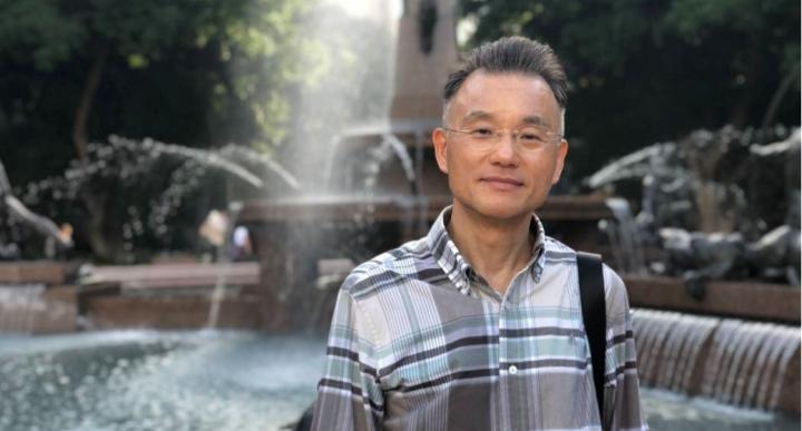 修平科大金尚浩教授　首位外國學者當選台灣現代詩人協會理事長