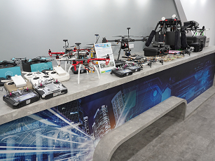 修平科大無人機應用教學中心揭牌 新聞相片