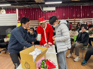 叮噹聖誕鈴聲響，修平聖誕節國際交流趴 新聞相片