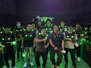 修平科大全民國防教育走出教室　學生體驗模擬射擊學習團隊合作 新聞相片